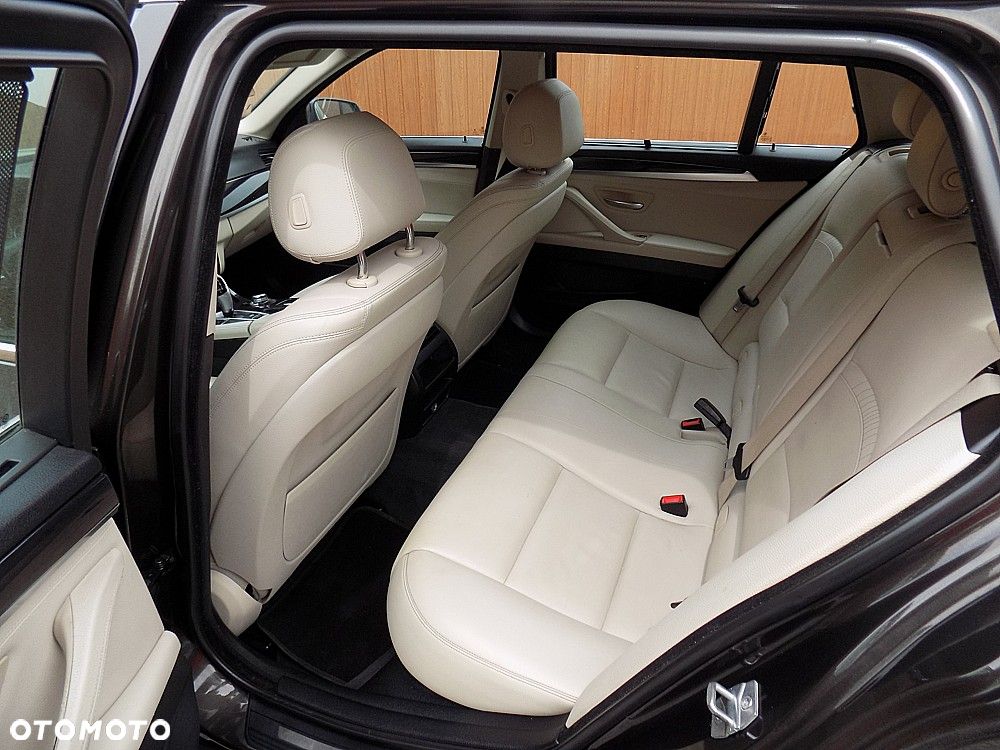 BMW Seria 5 518d - 6