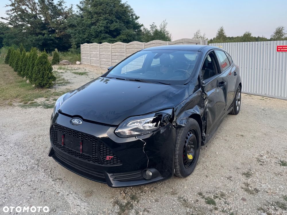 Ford Focus ST - 3