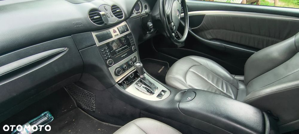 Mercedes-Benz CLK 280 7G-TRONIC Avantgarde Sport Edition - 24