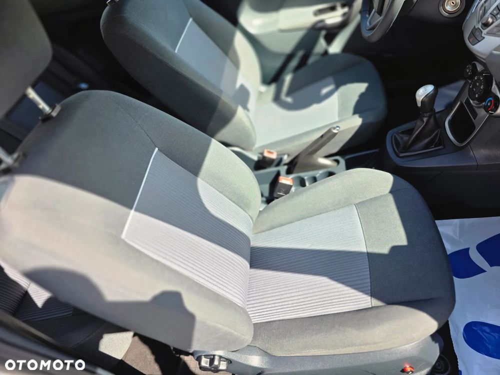 Ford Fiesta 1.25 Trend Edition - 28