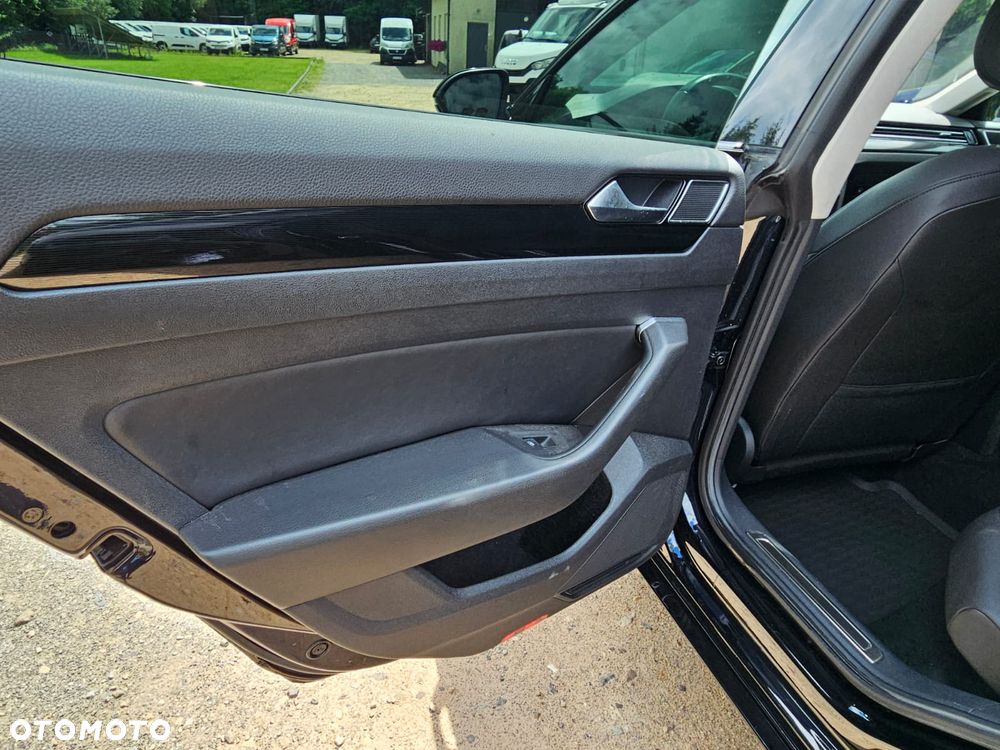 Volkswagen Arteon 2.0 TDI 4Motion SCR Essence DSG - 26