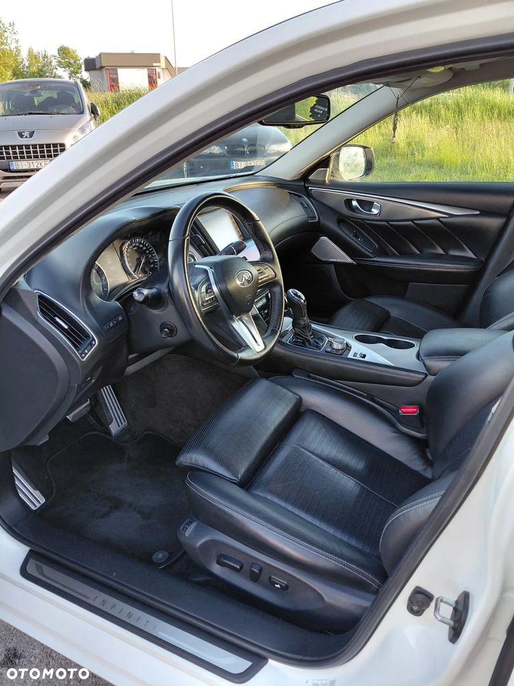 Infiniti Q50 2.0t Sport Tech EU6 - 15