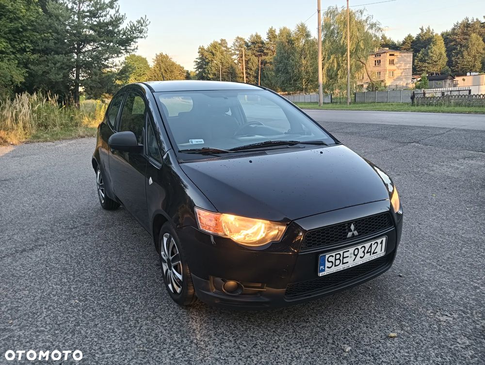 Mitsubishi Colt - 2