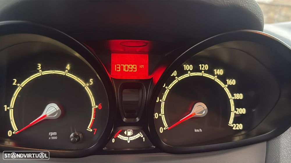 Ford Fiesta 1.25 Techno - 12