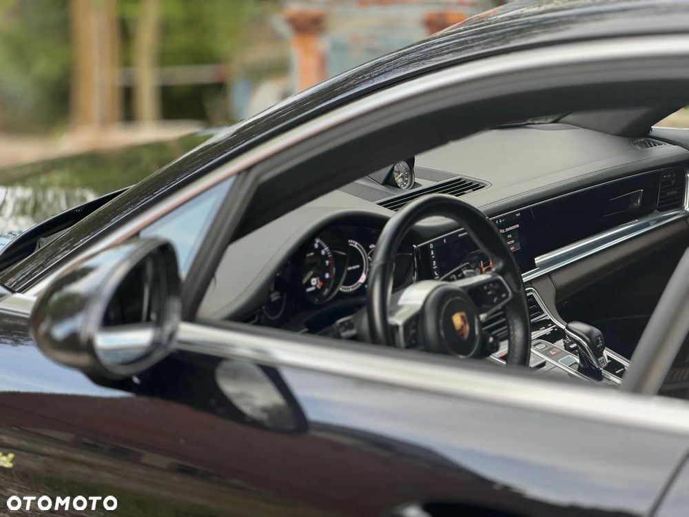 Porsche Panamera 4 E-Hybrid - 19