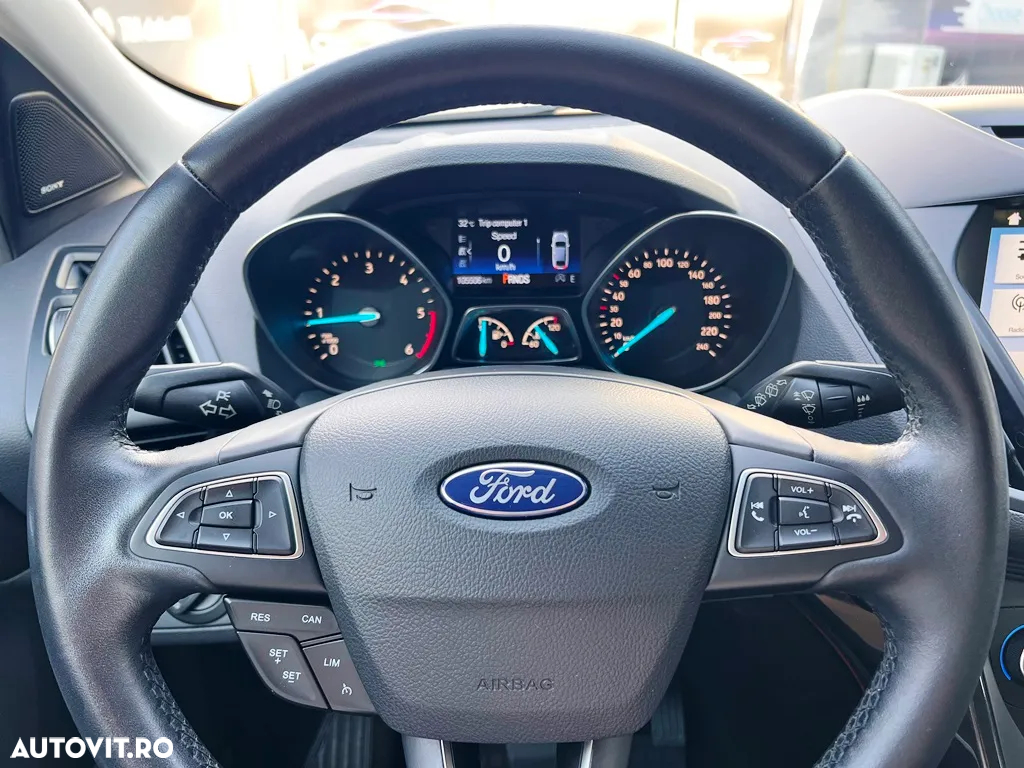 Ford Kuga 2.0 TDCi 4WD Powershift Titanium - 18