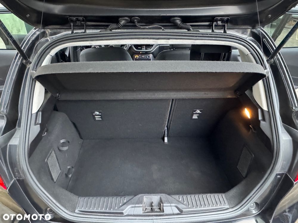 Ford Fiesta - 17