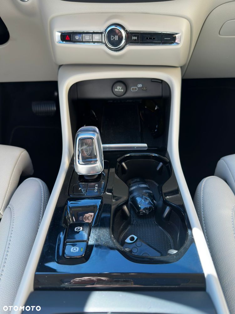 Volvo XC 40 B5 B AWD Ultimate Bright - 21