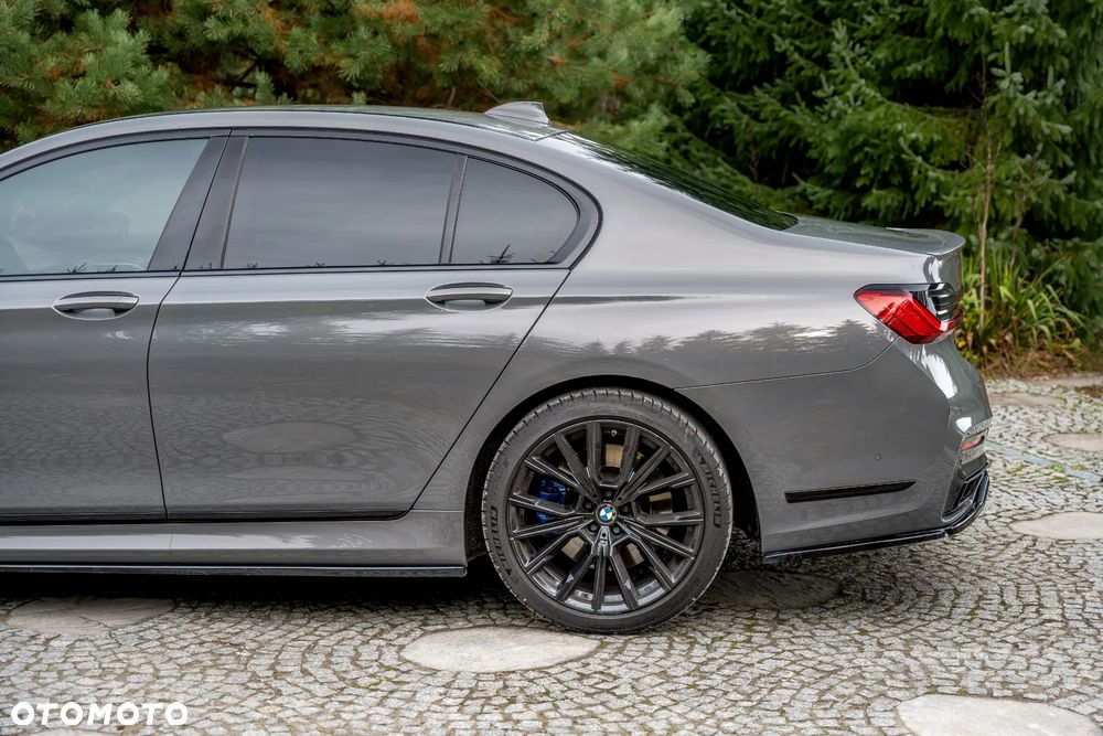 BMW Seria 7 750Ld xDrive sport - 10