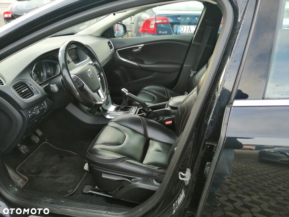 Volvo V40 D2 Ocean Race - 17