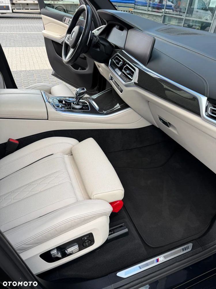 BMW X5 xDrive40i mHEV - 11