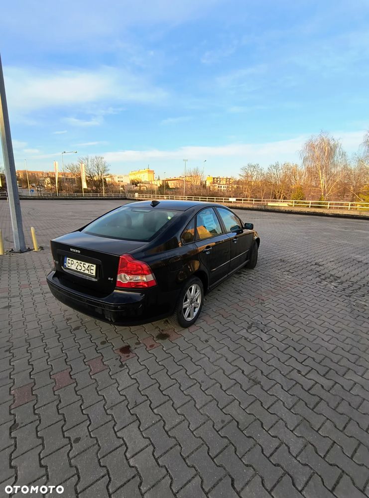Volvo S40 2.4 Momentum - 3
