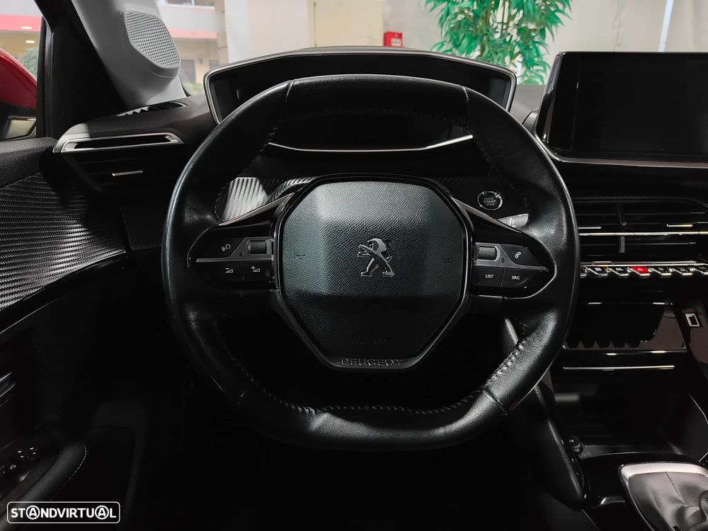 Peugeot 208 1.2 PureTech Allure EAT8 - 42