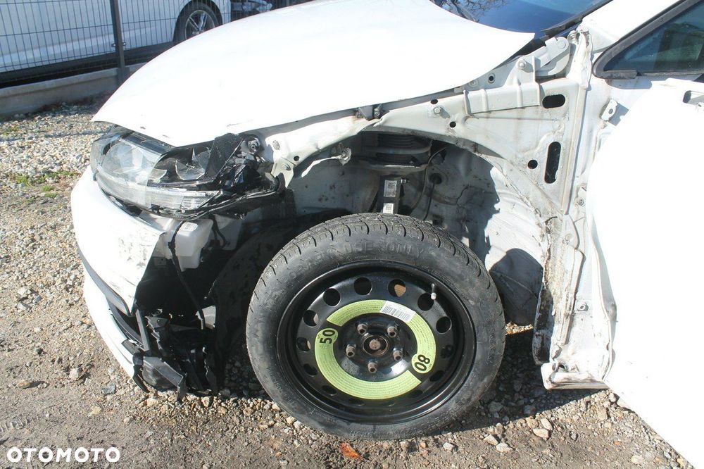 Volkswagen Golf - 14