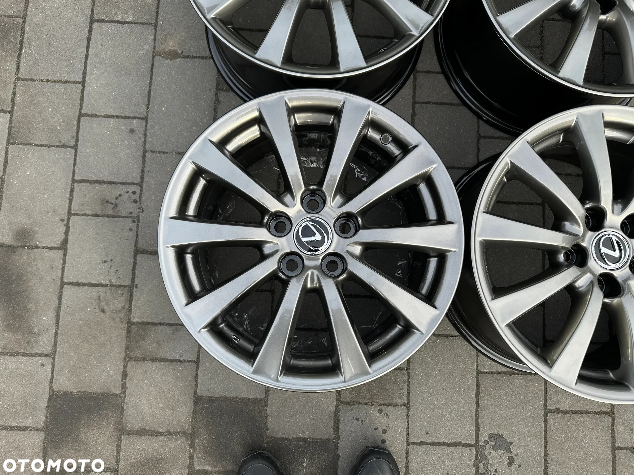 FELGI ALUMINIOWE Lexus Toyota r17 kola alufelgi 5x114.3 GRAFIT ET45 8JX17H2 - 12