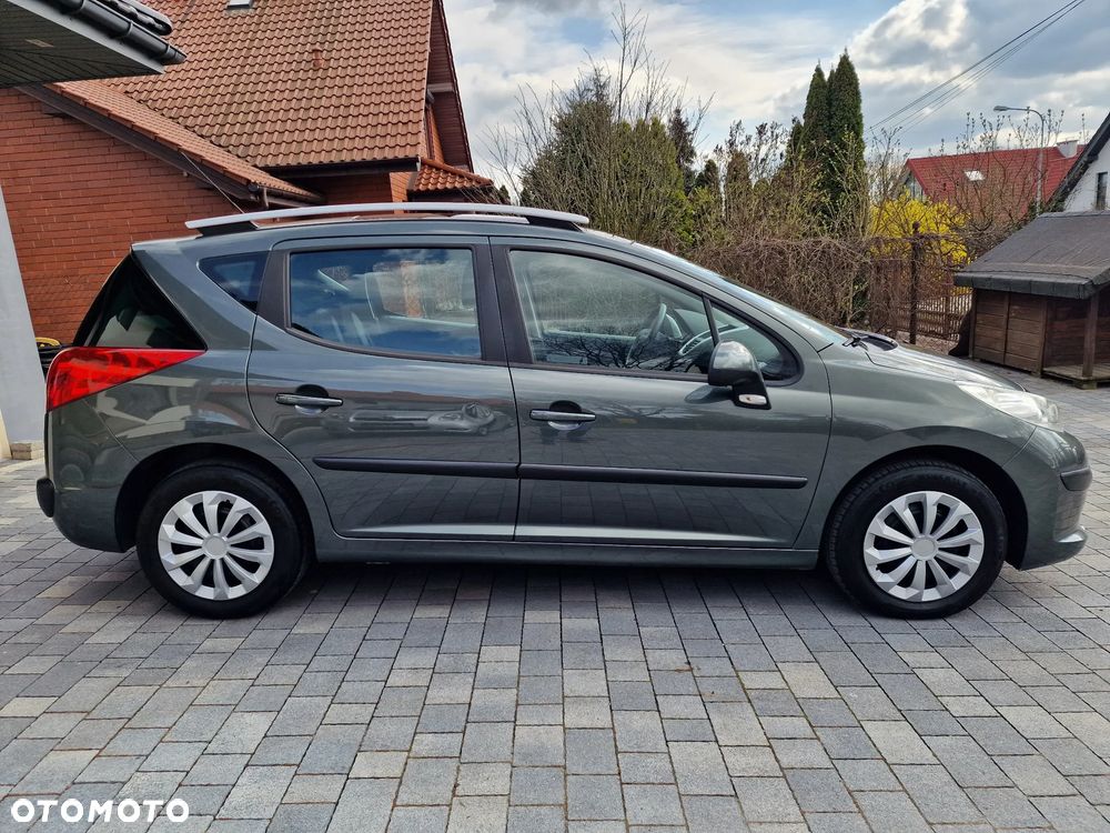 Peugeot 207 95 VTi Filou - 10