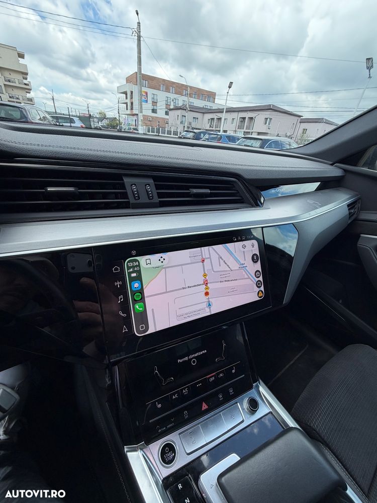 Audi e-tron 50 quattro S line - 26