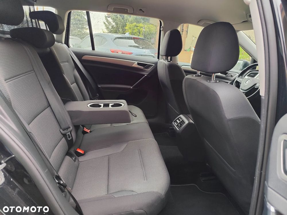 Volkswagen Golf 1.6 TDI BlueMotion Comfortline - 8