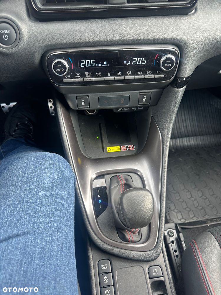 Toyota Yaris 130 1.5 VVT-i GR SPORT - 20