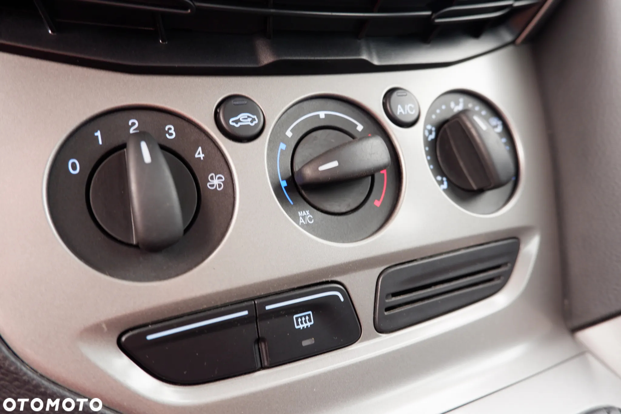 Ford Focus - 20