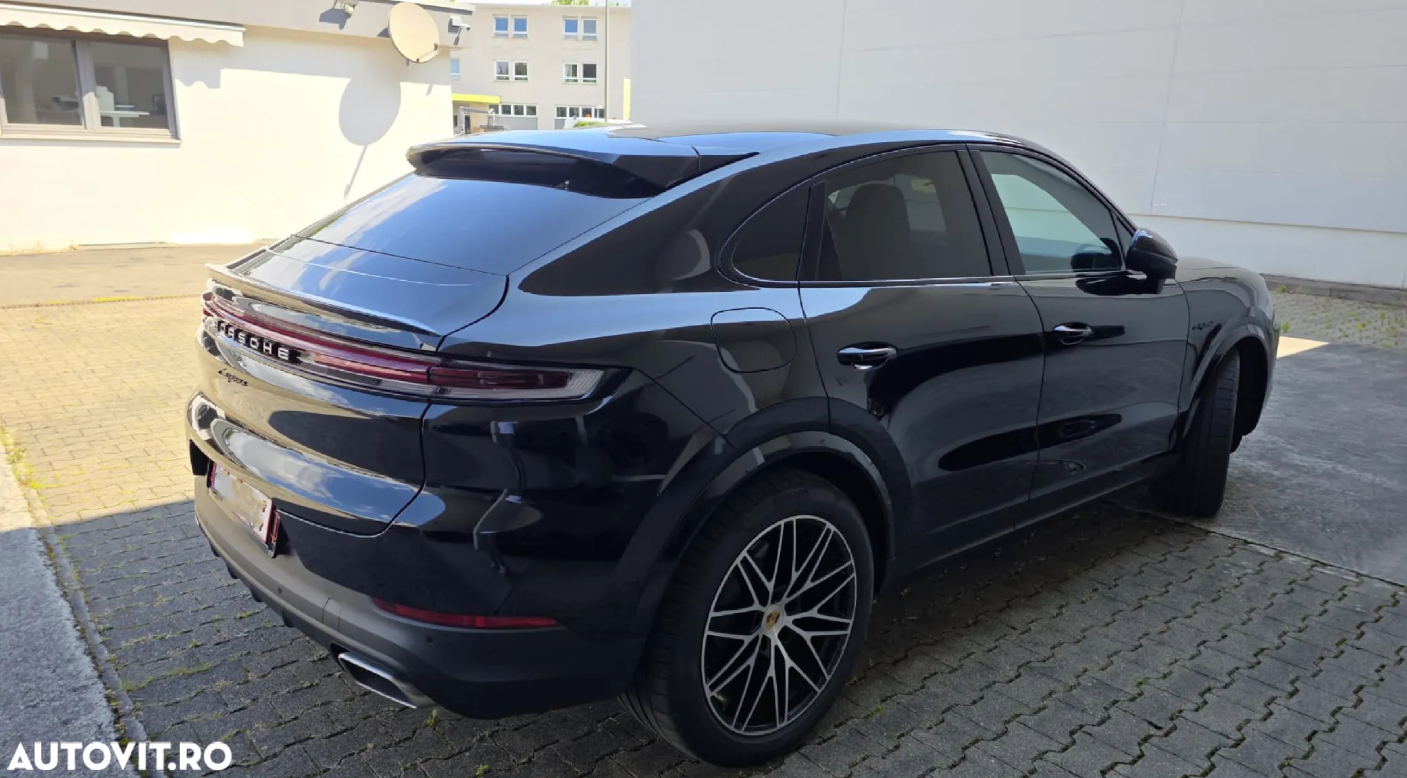 Porsche Cayenne Coupe - 3