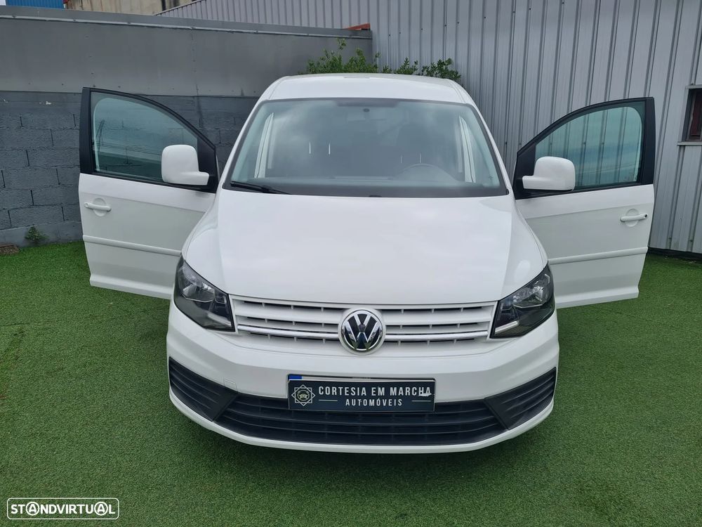VW Caddy Maxi 2.0 TDI 5 Lugares - 14