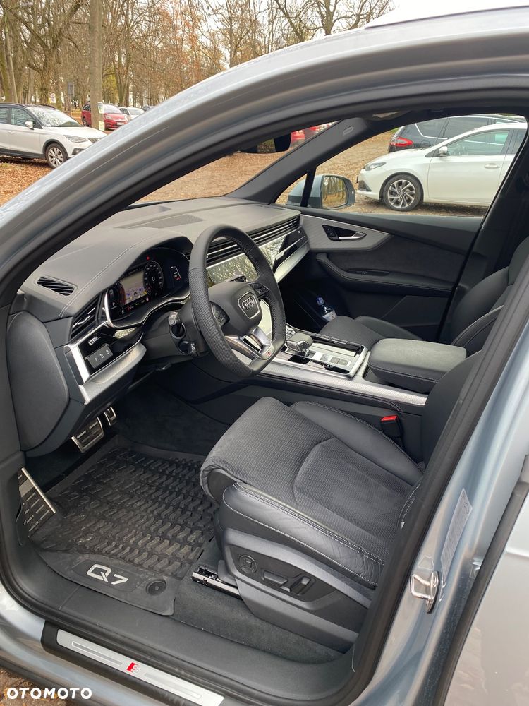 Audi Q7 - 9