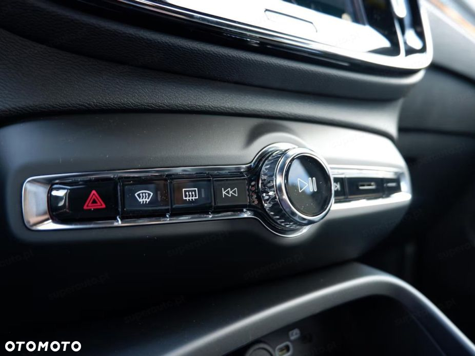 Volvo XC 40 - 8