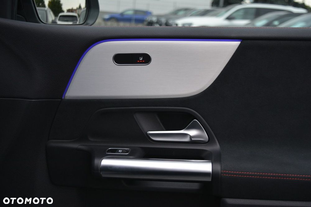 Mercedes-Benz Klasa B - 23