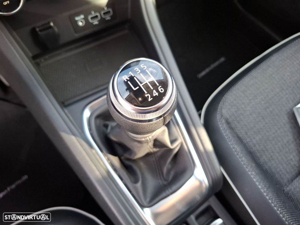 Renault Captur 1.0 TCe Techno - 18