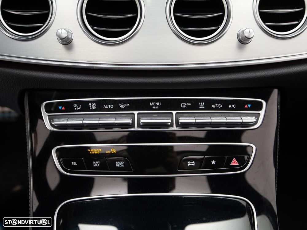 Mercedes-Benz E 300 de 9G-TRONIC AMG Line - 23