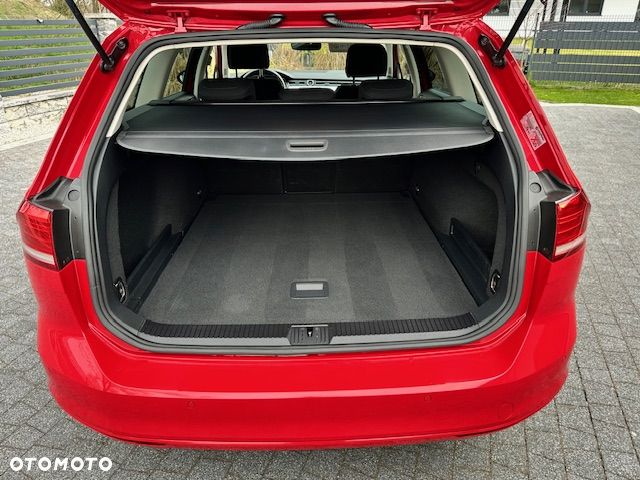 Volkswagen Passat Variant 1.6 TDI SCR DSG Business - 7