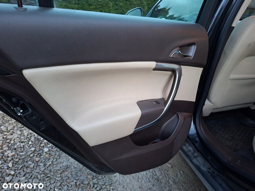 Opel Insignia 1.6 T Sport - 8