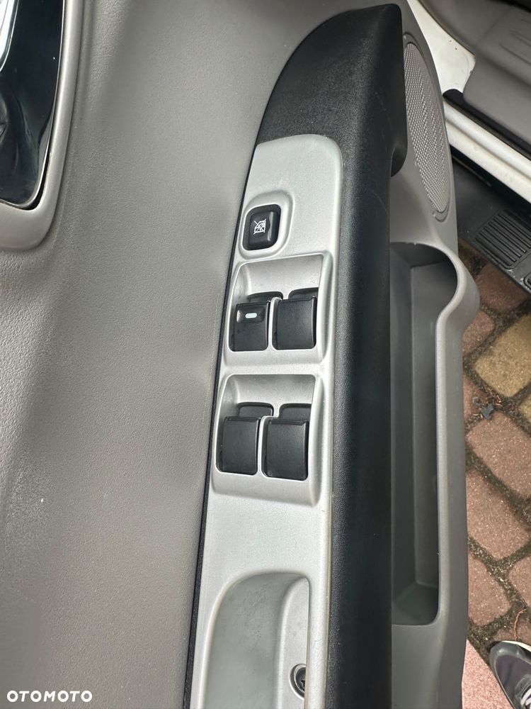 Mitsubishi L200 Pick Up 4x4 Autm Intense Double Cab - 16