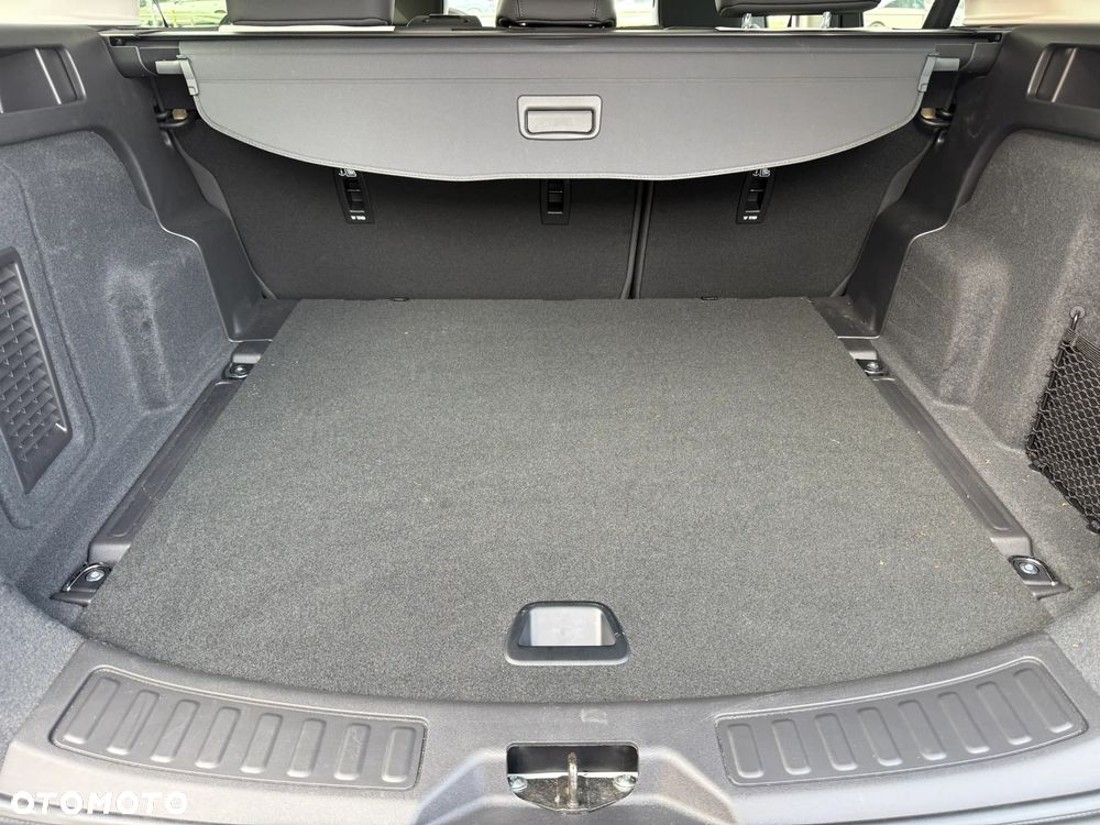 Land Rover Discovery Sport D200 - 19