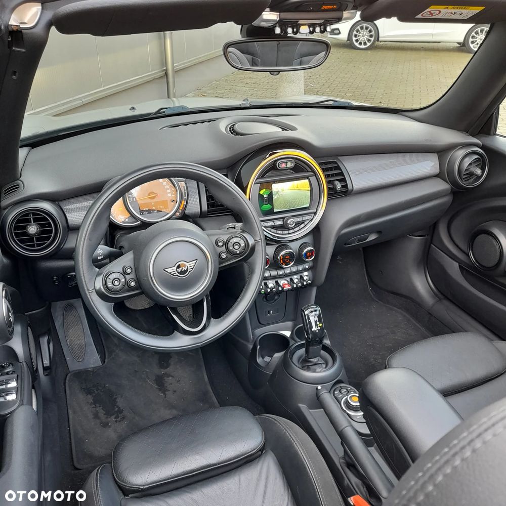 MINI Cooper Sidewalk Edition - 6