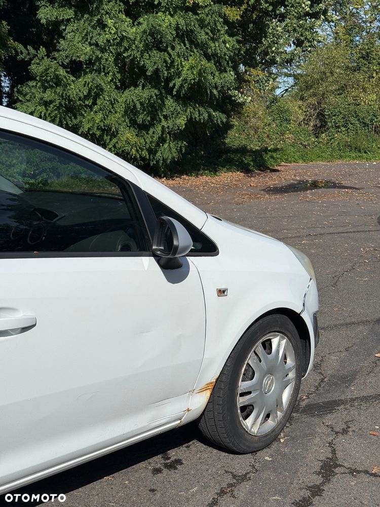 Opel Corsa - 11