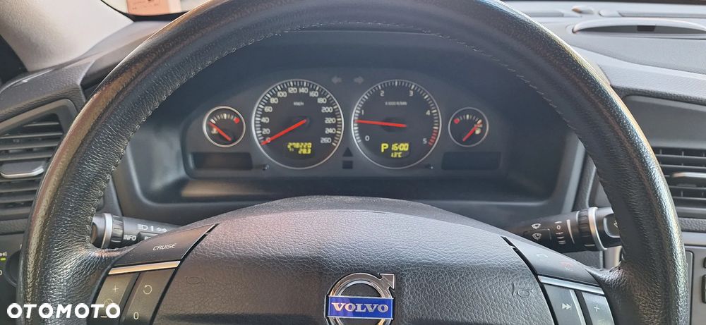Volvo S60 2.4D Automatik Summum - 10