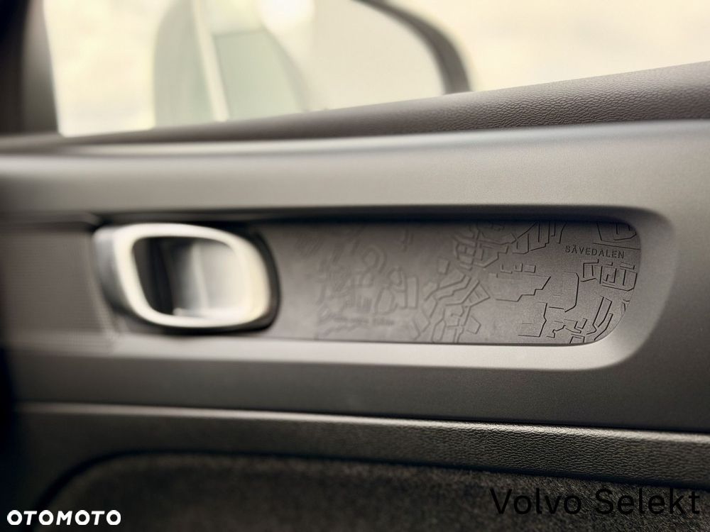 Volvo XC 40 - 25