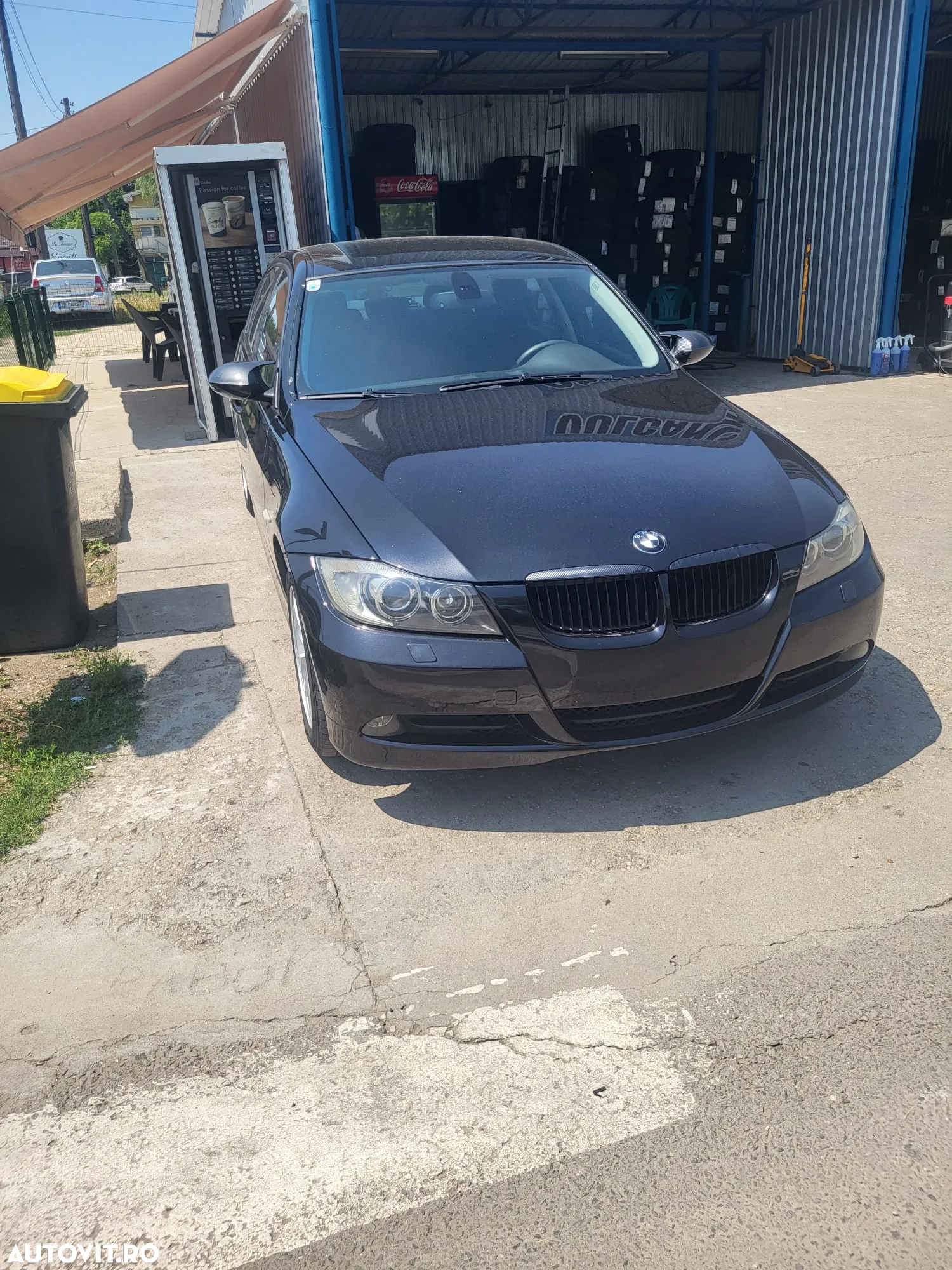 BMW Seria 3 320d Touring - 3