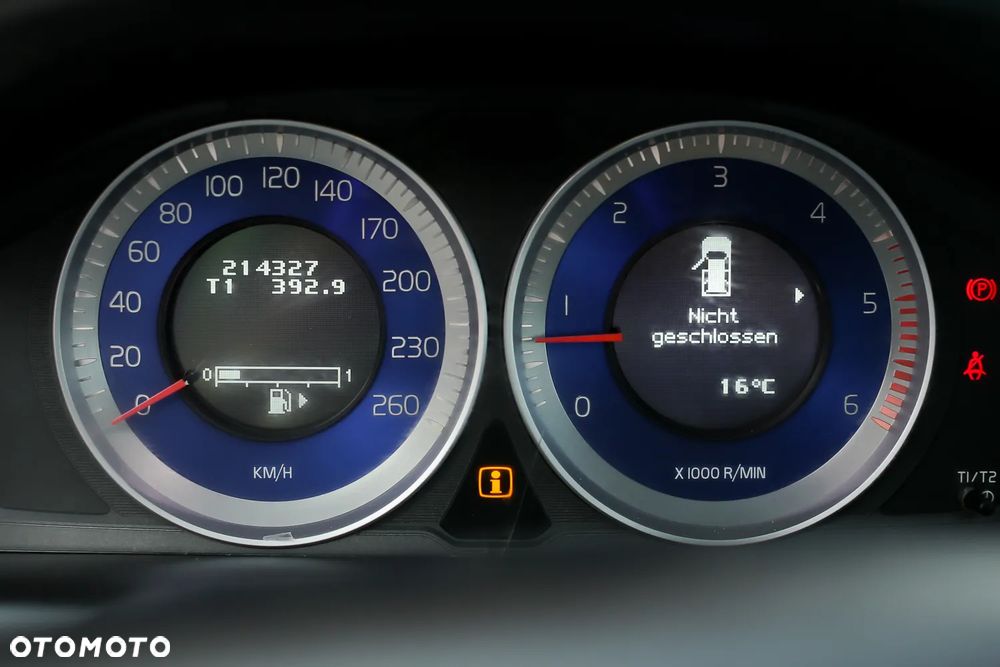 Volvo XC 60 DRIVe R Design - 30