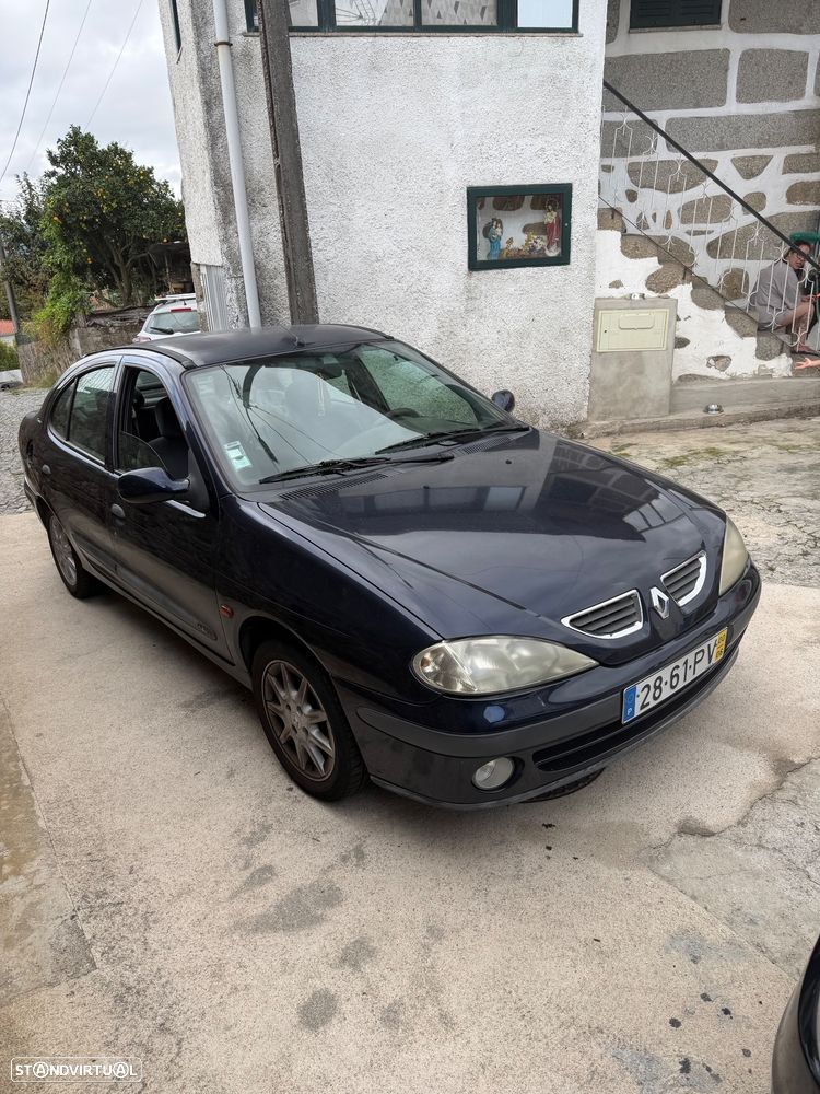 Renault Mégane Classic 1.4 16V RXE - 2