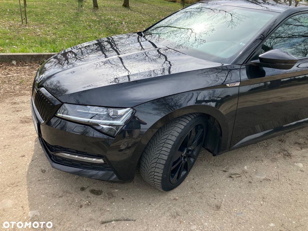 Skoda Superb 2.0 TDI SCR Sportline DSG - 2