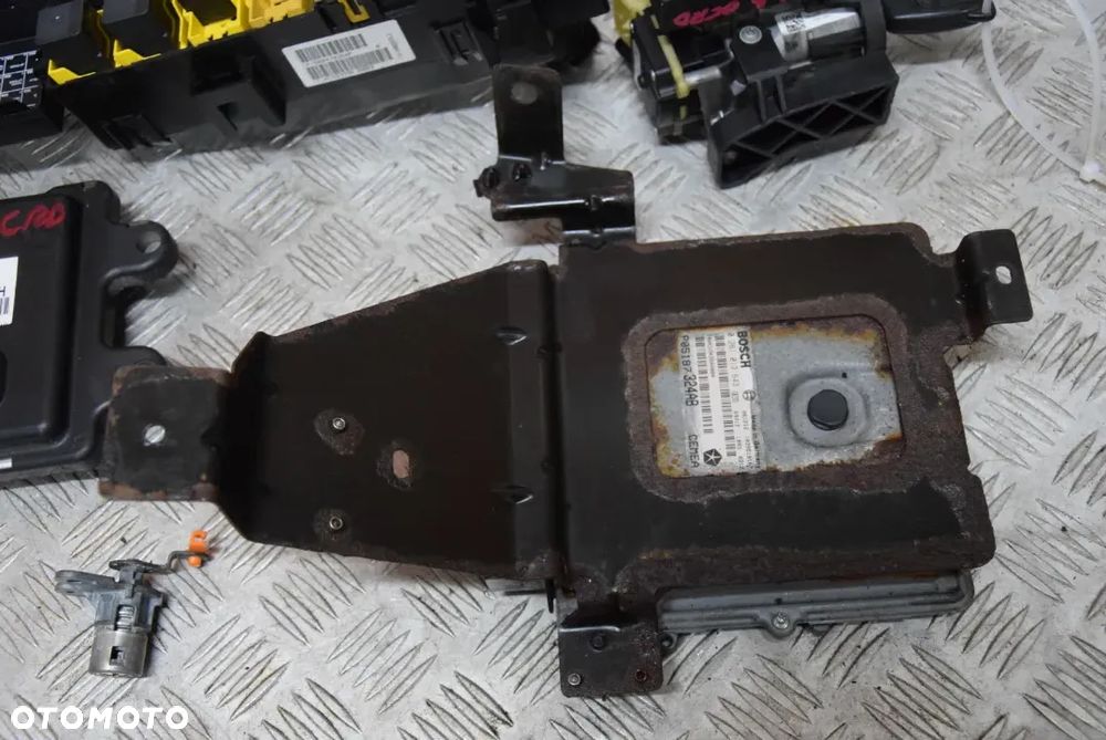 JEEP GRAND CHEROKEE WK 3.0 CRD KOMPUTER ZESTAW STACYJKA KLUCZYK KPL. - 6