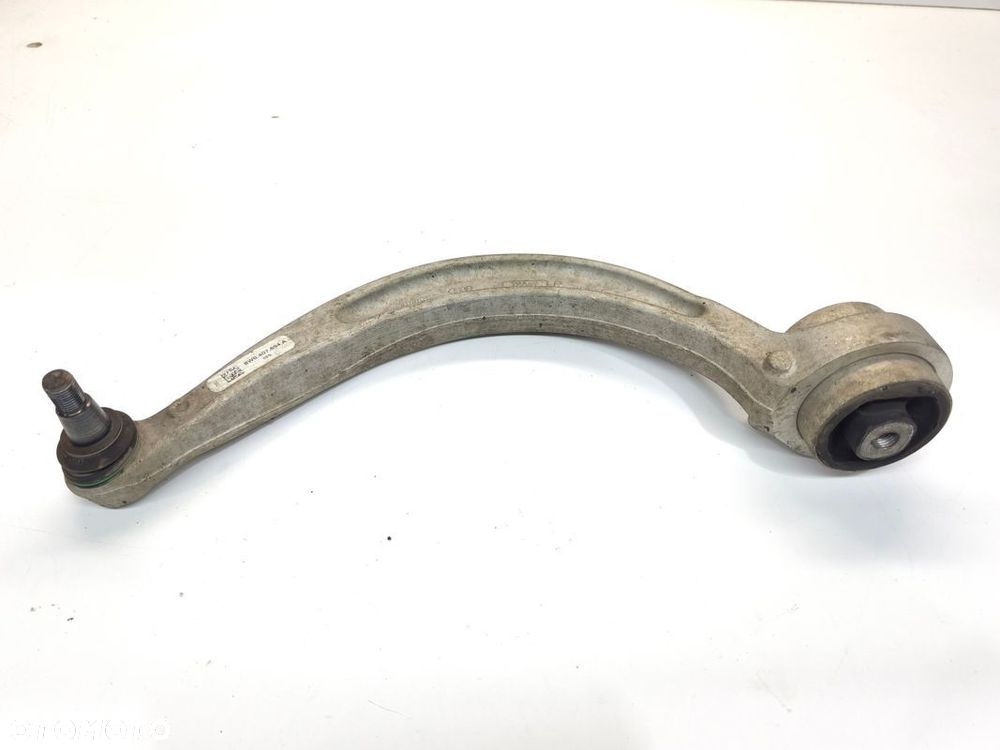 WAHACZ PRAWY PRZÓD BANAN AUDI A4 B9 A5 8W 8W0407696A 8W0407694A