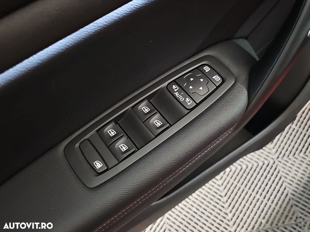 Renault Megane TCe GPF EDC RS Line - 15