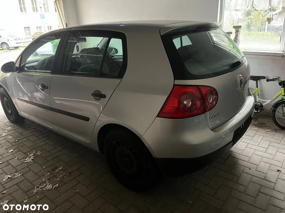 Volkswagen Golf V 1.4 FSI Comfortline - 3