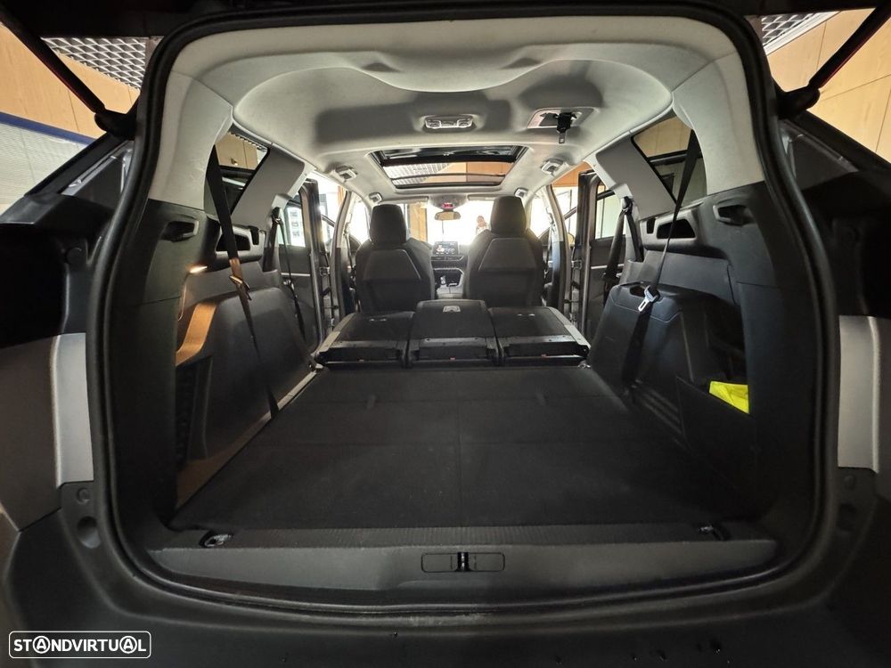 Peugeot 5008 1.5 BlueHDi Allure Pack EAT8 - 32