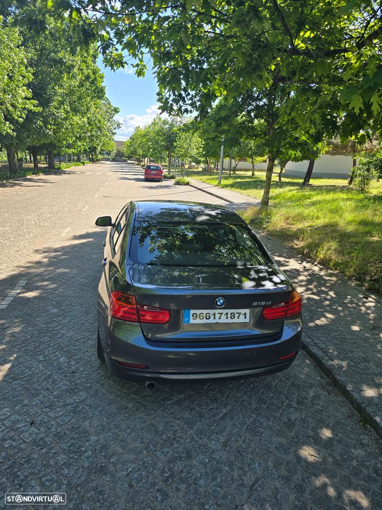 BMW 316 d Sport Line - 9