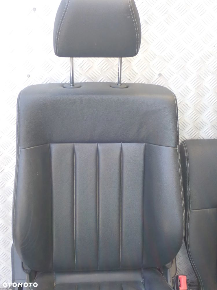 MERCEDES W212 FOTEL PRZEDNI PRAWY / LEWY ORAZ KANAPA TYLNIA SKÓRA KOMPLET - 10